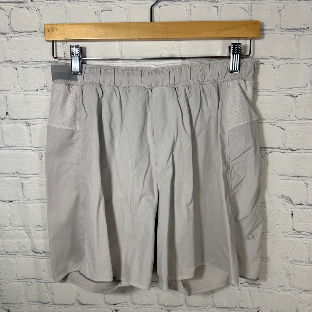 Lululemon Mens Surge Short 6" Lined Gray Pinstripe Running Workout Size M